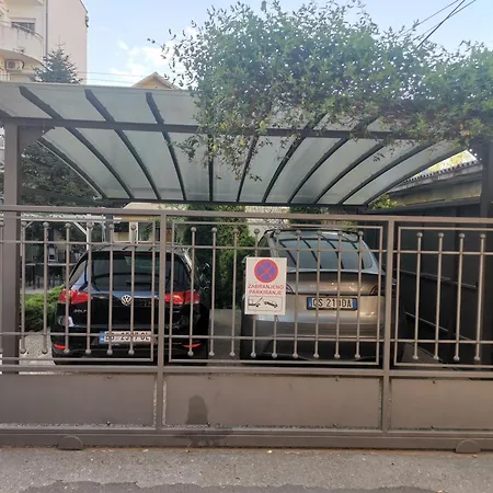Vukajlo Petit Appartamento Belgrado